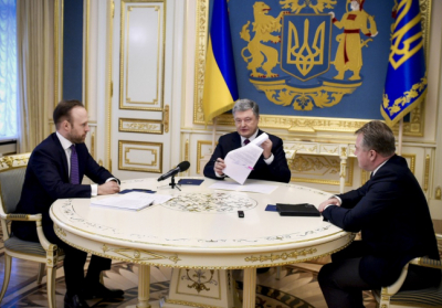 Порошенко підписав укази про ліквідацію місцевих і створення окружних судів в Україні