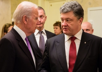 Порошенко обговорив із Байденом можливість розміщення миротворців на Донбасі