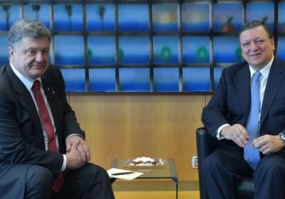 На встрече с Баррозу Порошенко требовал адекватной реакции ЕС на вторжение российских войск