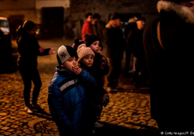 У португальському селі дітям дозволяють палити цигарки на Богоявлення
