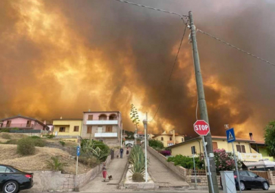 На італійській Сардинії вирують пожежі, евакуювали 1500 людей