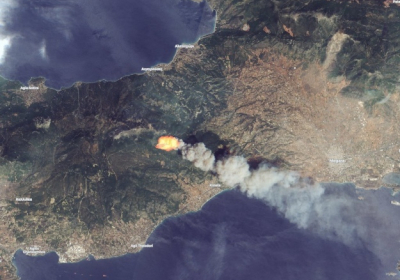 Пожар в Греции видно из космоса, - ФОТО