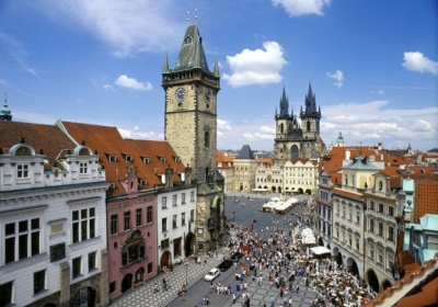 У центрі Праги сталася стрілянина, є загиблі та десятки поранених