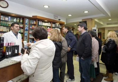 У Греції закінчується запас важливих ліків, в аптеках черги