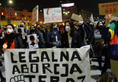 У Польщі третій вечір поспіль протестували проти заборони абортів