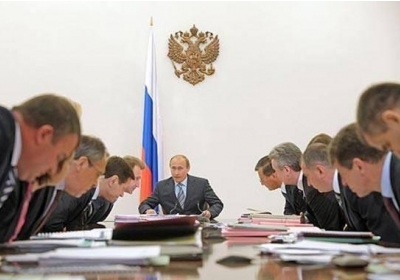 Путин обсудил ситуацию на юго-востоке Украины с Советом безопасности РФ