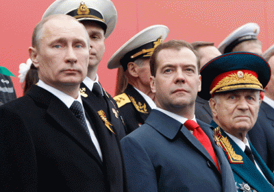Медведєв не змагатиметься за крісло президента Росії з Путіним