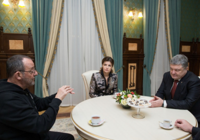 Порошенко на зустрічі з актором Жаном Рено заявив, що саме в Україні сьогодні варто знімати кіно