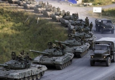 На Донбасс перебросили 24 российских танка, вагоны боеприпасов и военных, - разведка