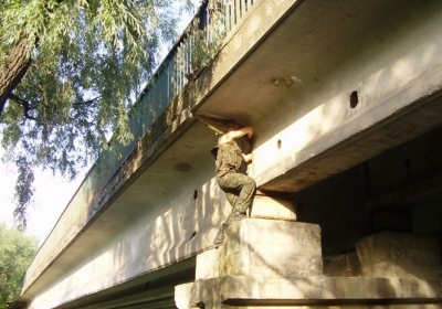 Терористи замінували близько десятка мостів на Донбасі, - РНБО
