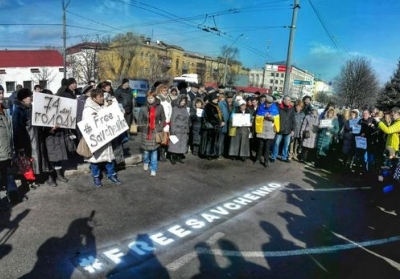 74 дні голоду: під посольством Росії в Києві вимагають звільнити Надію Савченко, - фото