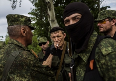В Донецке от взрывов снарядов пятеро людей получили огнестрельное ранение