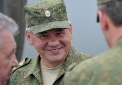 Міністр оборони РФ зустрівся у Криму із військовими, які зрадили Україну