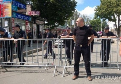 У Сімферополі затримали двох представників Українського культурного центру