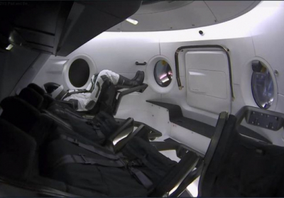 SpaceX успішно запустила космічний корабель Crew Dragon