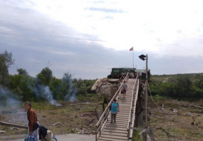 Біля мосту в Станиці Луганській знайшли 197 вибухонебезпечних предметів