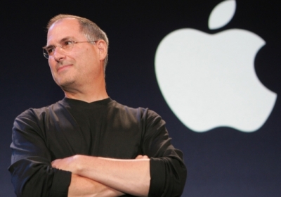 Куртку Стіва Джобса й один із перших комп'ютерів Apple пустять з молотка