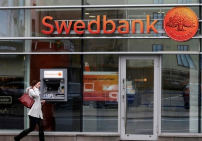 У найбільшому банку Швеції, який підозрюють у відмиванні грошей Януковича, провели обшуки
