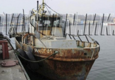 ФСБ: Біля берегів Криму затримано українське риболовецьке судно