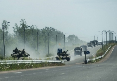 ОБСЄ повідомляє про конвої вантажівок зі зброєю і танків на території терористичної ДНР