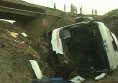 В Індії у великій автокатастрофі загинули 32 паломники (фото)