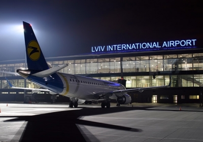 Львівський аеропорт хочуть на 10 років віддати приватній компанії  
