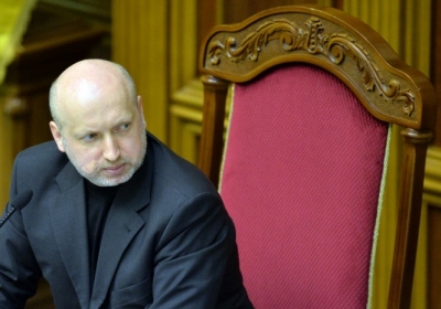 Турчинов дав депутатам годину, щоб проголосувати за суддів Конституційного суду