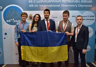 Українські школярі вибороли на міжнародній олімпіаді з хімії чотири медалі
