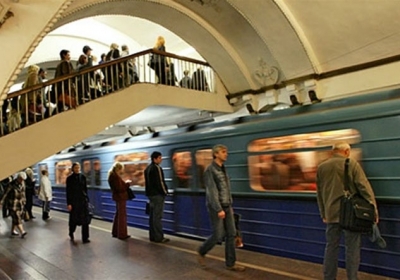 В вагонах на синей ветке киевского метро заработал Wi-Fi