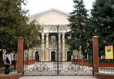 Суд заборонив обʼєднувати Одеський і Кримський медуніверситети
