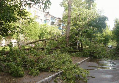 Три особи постраждали внаслідок урагану в Луганську