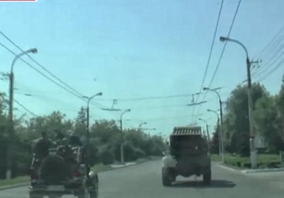 Бойовики вихваляються, як обстрілюють Луганськ: в місті сонячно, місцями 