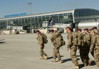Американские десантники прибыли во Львов для обучения украинских военных