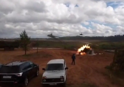 В Росії вертоліт обстріляв ракетами глядачів на навчаннях 
