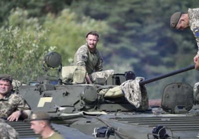 На Донбасі дістали поранення двоє українських військових - штаб