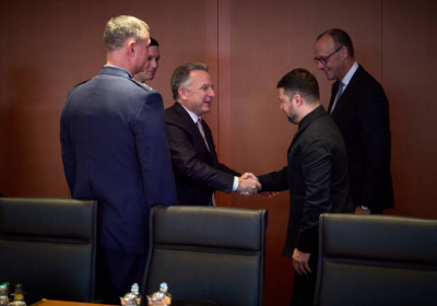  У Берліні розпочалася зустріч президента України з представниками Трампа 