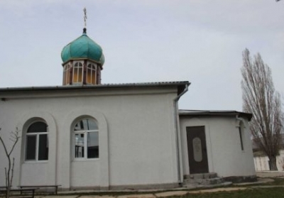 Озброєні російські козаки розгромили храм Київського патріархату в Криму (оновлено)