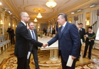Яценюк вкотре попередив Януковича і дав йому  два дні на звільнення євромайданівців