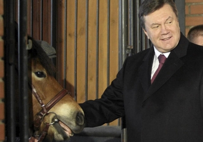 Transparency International опублікувала детальну схему офшорів Януковича