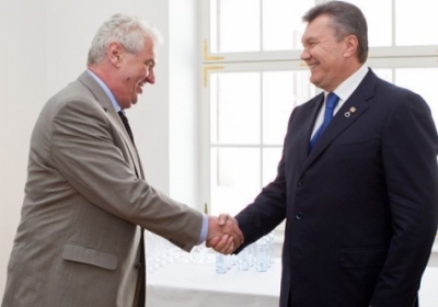 Україна підпише Угоду про асоціацію на позачерговому квітневому саміті у Празі, - президент Чехії