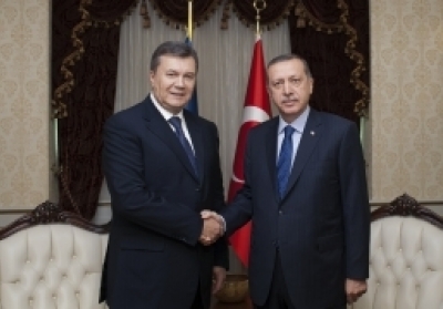 Україна і Туреччина завершують переговори про створення ЗВТ, - Янукович
