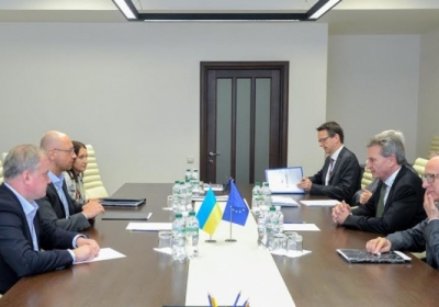 Яценюк після зустрічі з Оттінгером: Політична єдність в Україні не лише потрібна, вона – життєво важлива