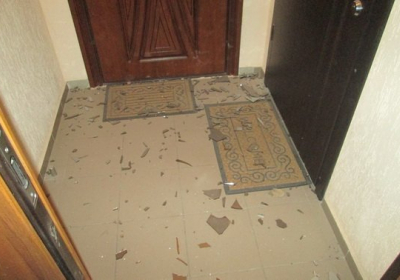 Взрыв в Ужгороде: в квартиру депутата бросили ручную гранату