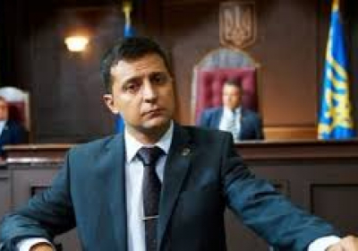 Зеленський попросив не вішати його портретів у кабінетах чиновників