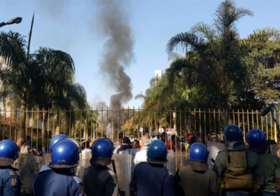 У Зімбабве солдати відкрили вогонь по мітингувальниках, троє людей загинули
