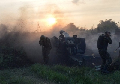 За ніч на Донбасі знищили щонайменше 100 бойовиків і військових РФ, - Тимчук