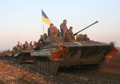 На південному фронті українська армія воює із військами Росії, - журналіст