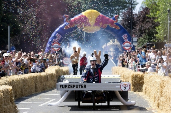 Перегони Red Bull Soapbox Race: змагання фантазії із силою тяжіння (відео)