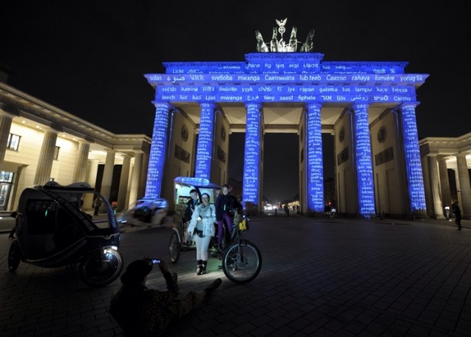 Вогні великого міста: Берлін у незвичних кольорах (відео)
