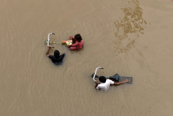 Катастрофічні повені охопили Азію: сотні загиблих і тисячі евакуйованих
